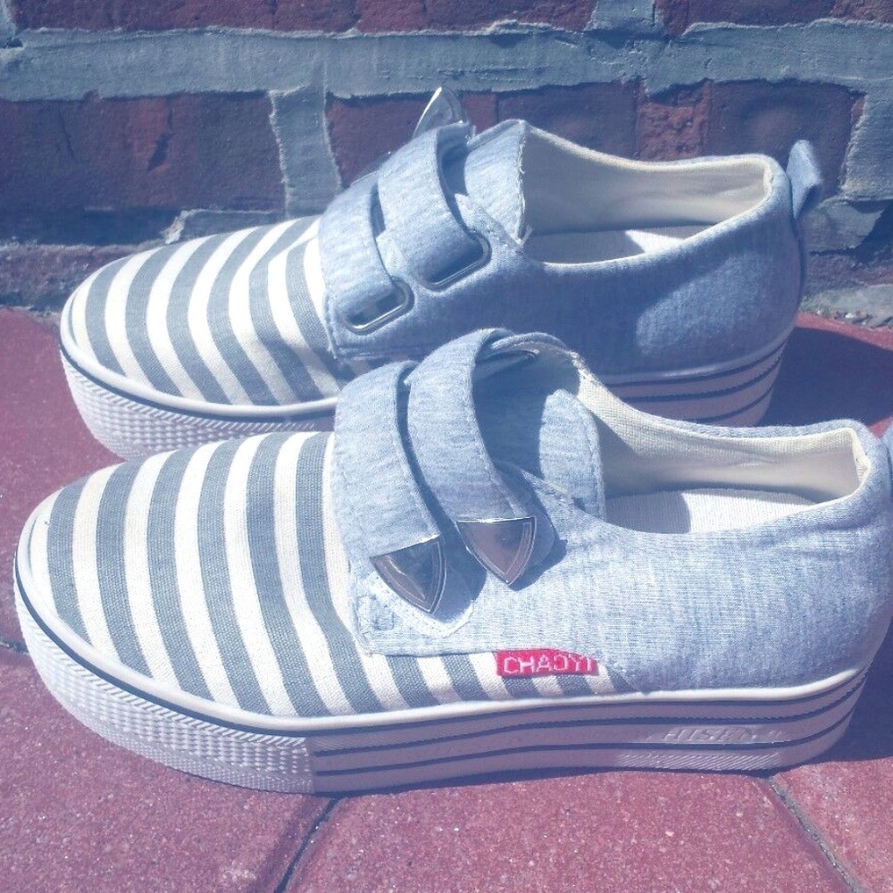 HOT STRIPE Korean Wedge Platform Flatform Sneakers